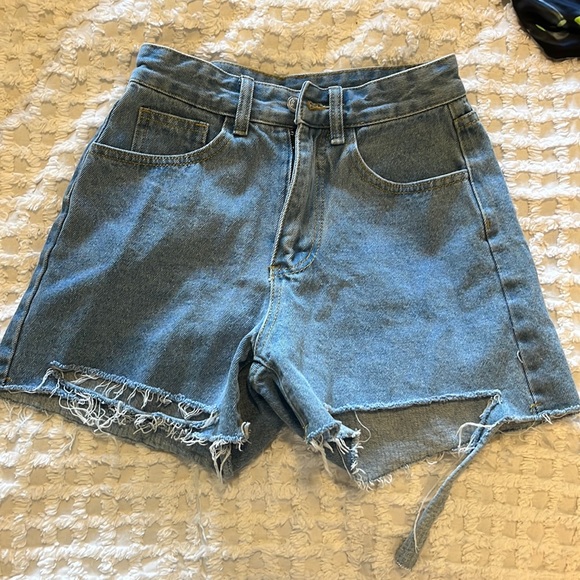 High Waisted Denim shorts with Rips - Picture 3 of 3